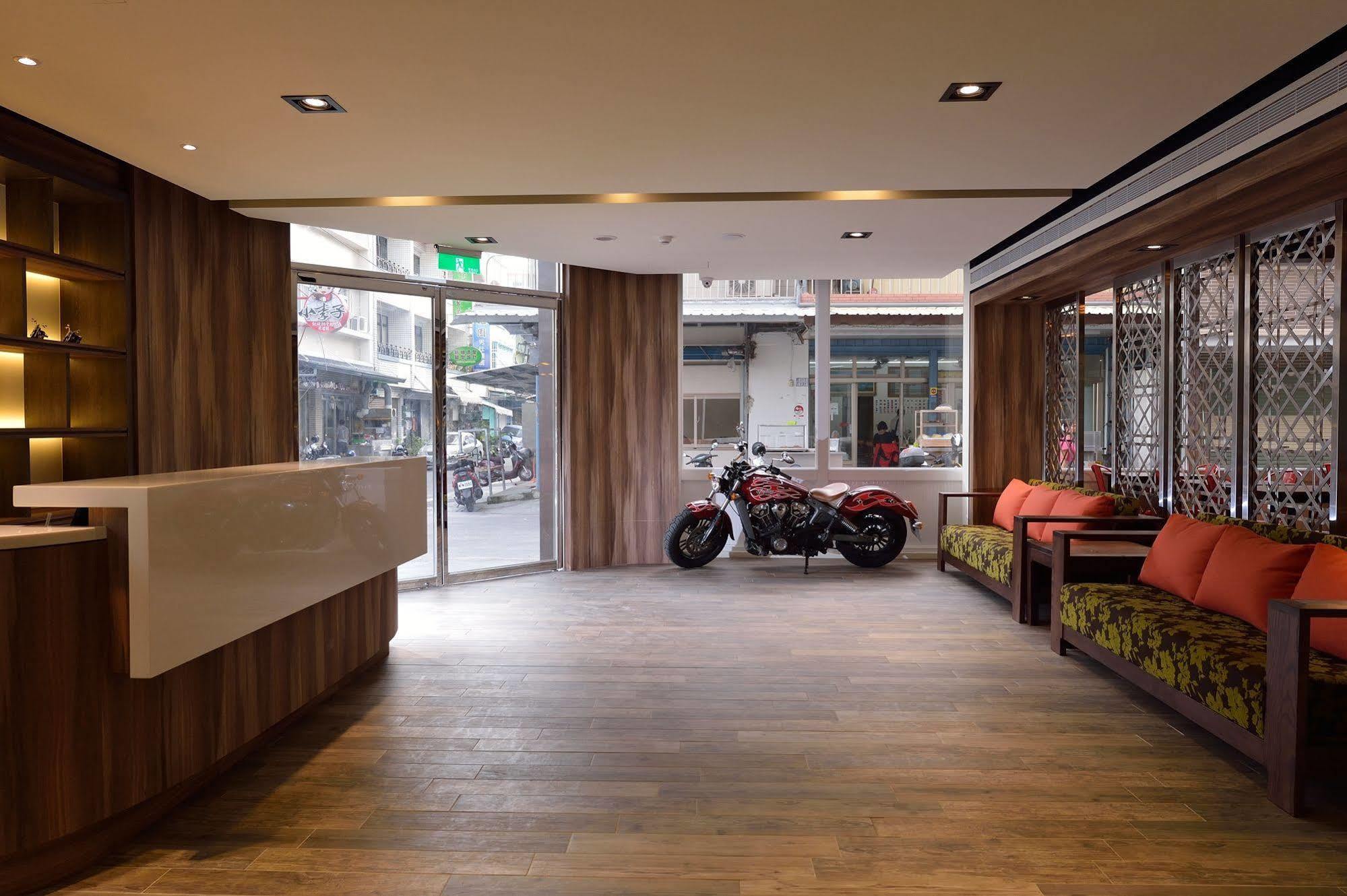 Home Rest Hotel Taitung Экстерьер фото