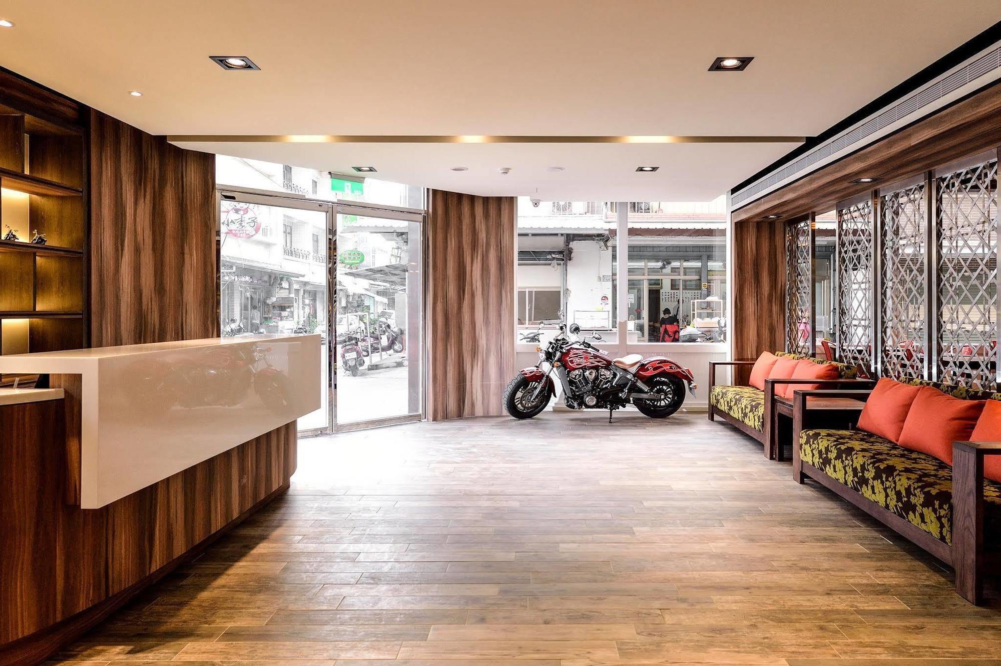 Home Rest Hotel Taitung Экстерьер фото